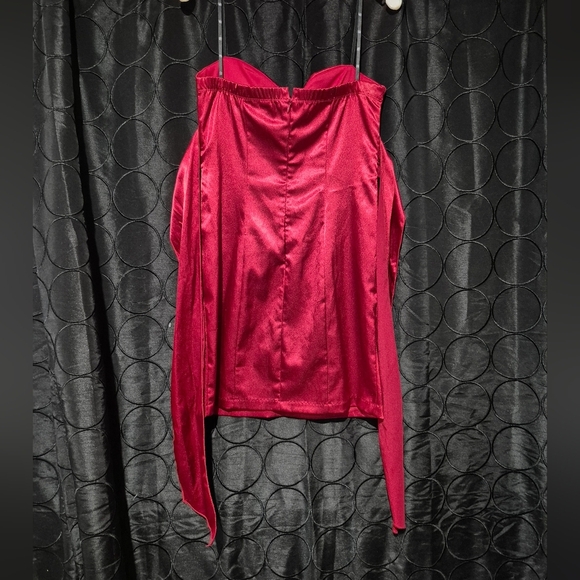 Love Tease Elegant Red Strapless Dress - Picture 5 of 5